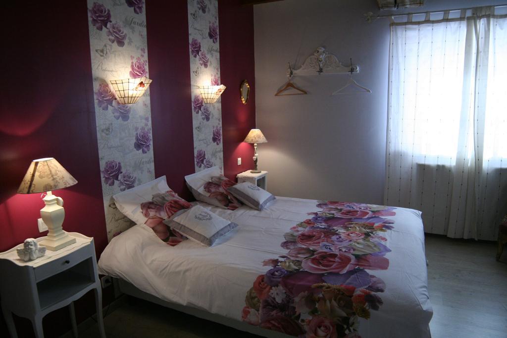 Chambre D'Hotes Du Domaine De La Haute Poignandiere Saint-Germain-de-la-Coudre Szoba fotó